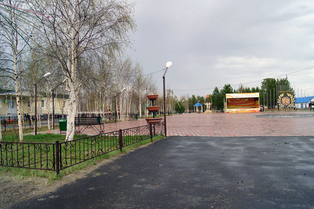 Площадь для культурно-массовых мероприятий по ул. Центральной.
